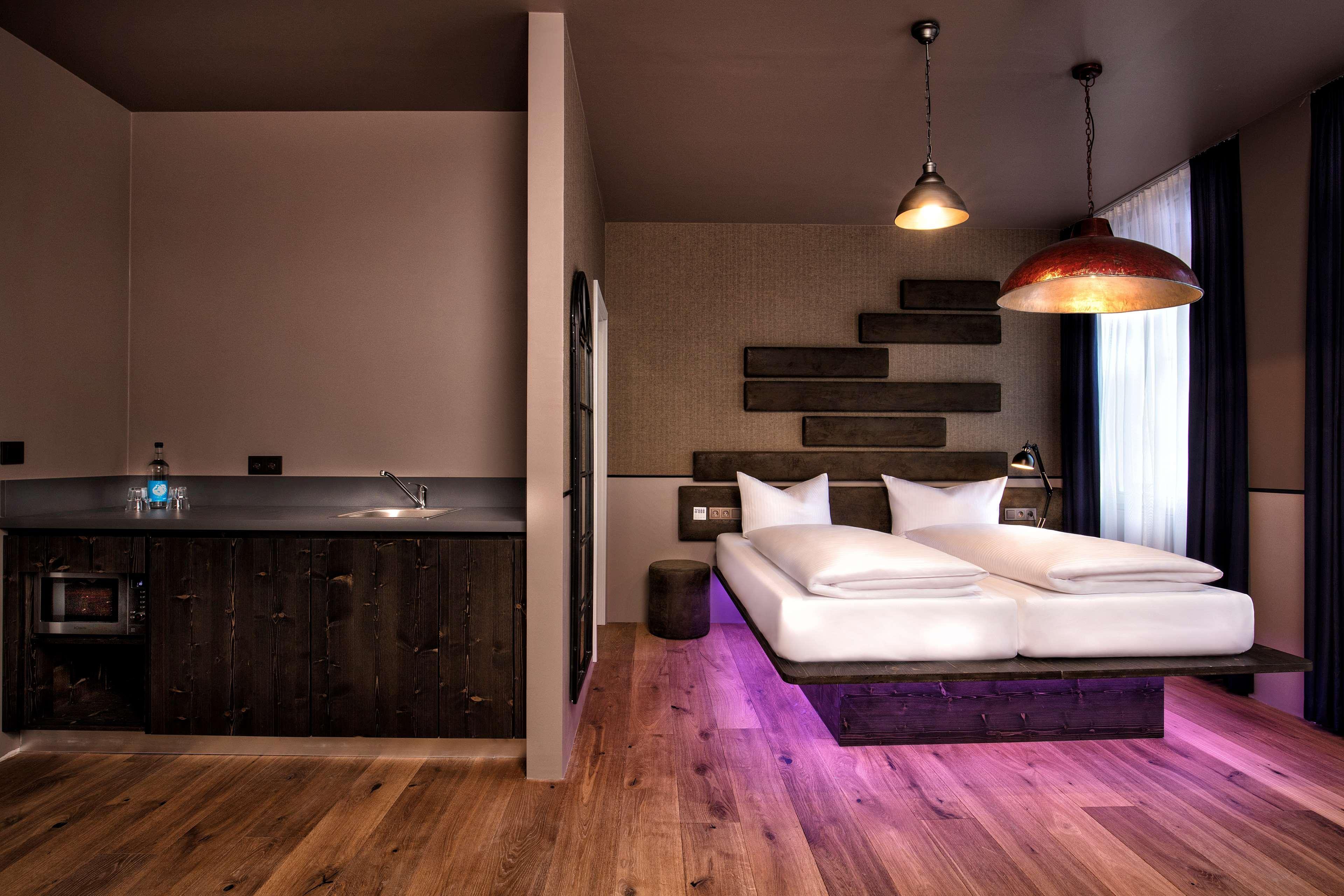 Best Western loftstyle Hotel Stuttgart-Zuffenhausen Exterior foto