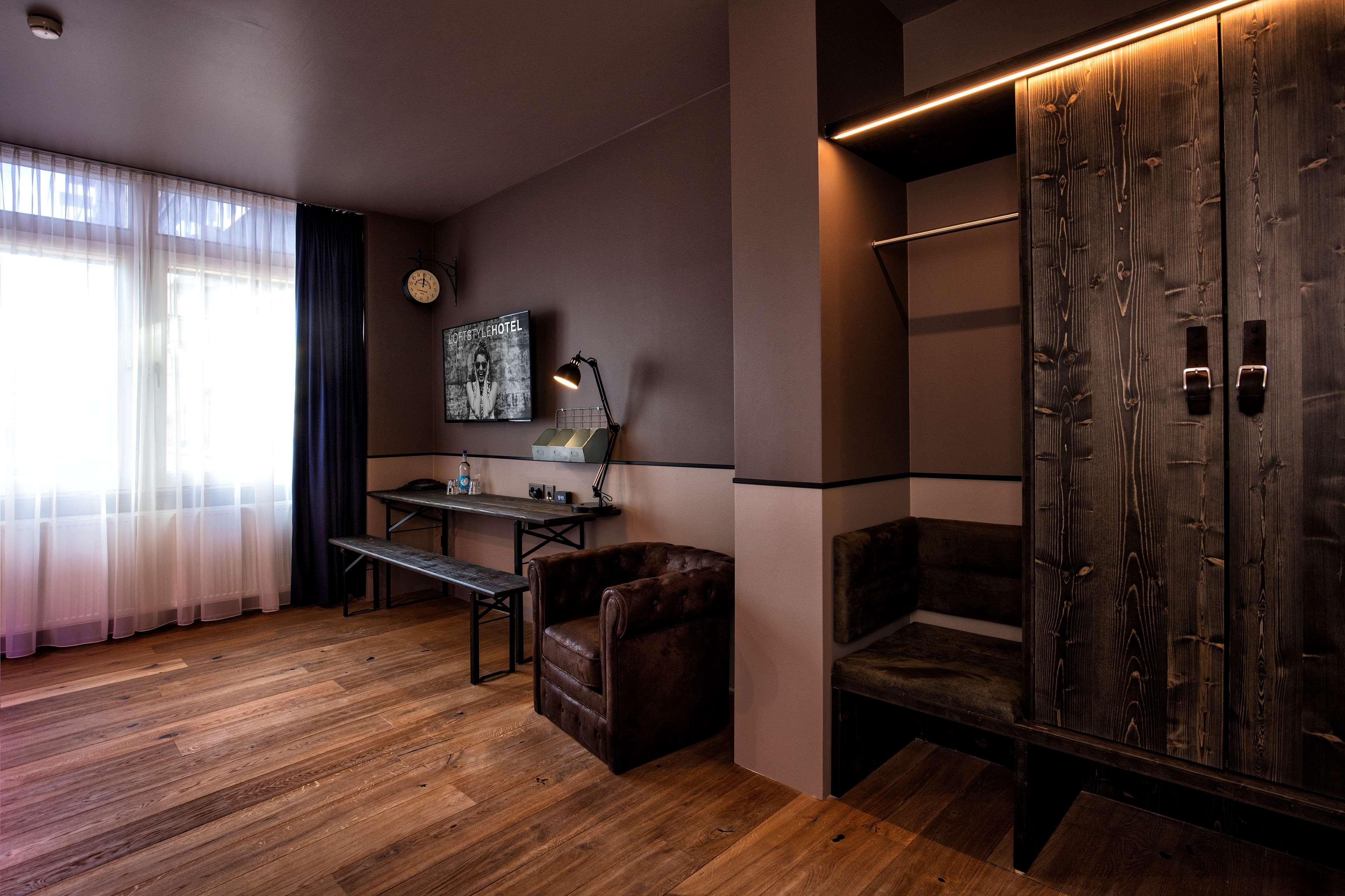 Best Western loftstyle Hotel Stuttgart-Zuffenhausen Exterior foto