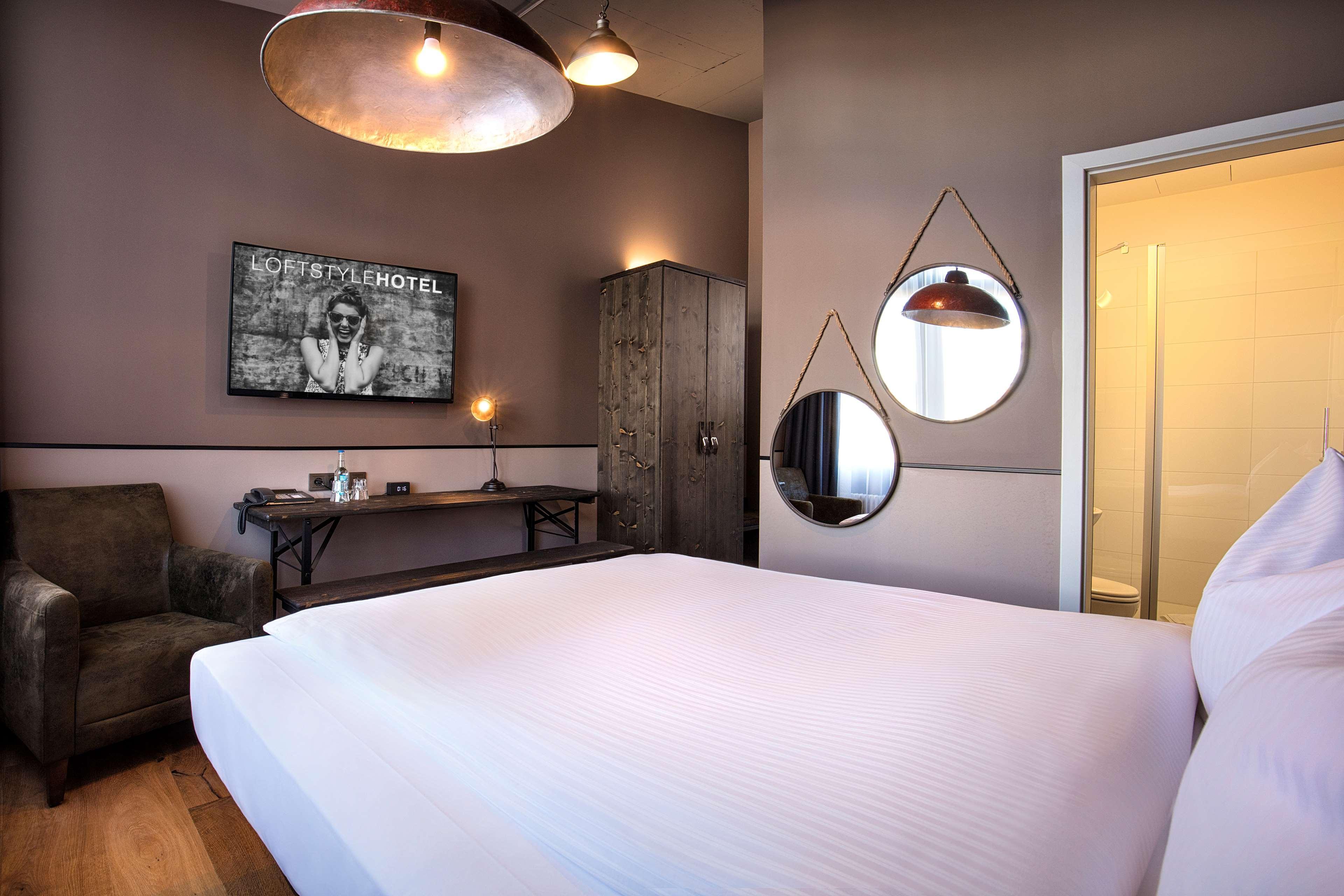 Best Western loftstyle Hotel Stuttgart-Zuffenhausen Exterior foto